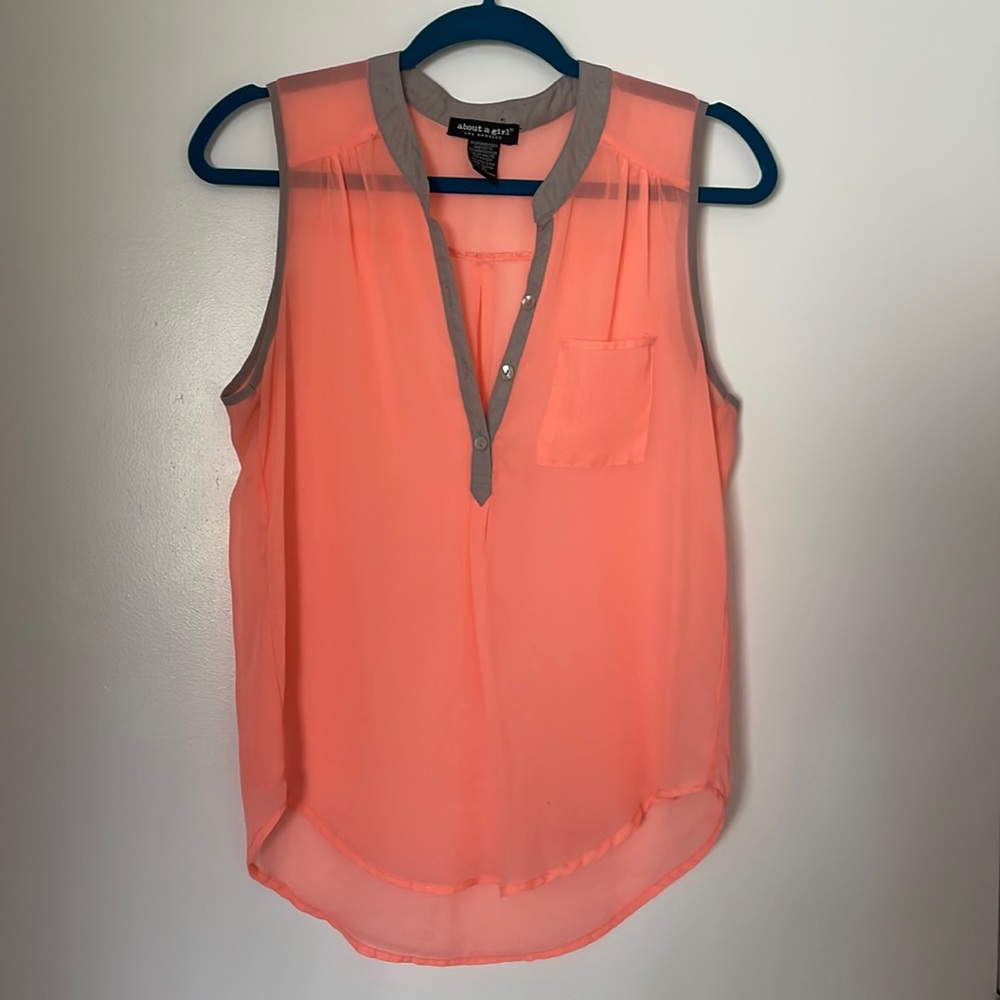 Sheer sleeveless Coral top Size Small!